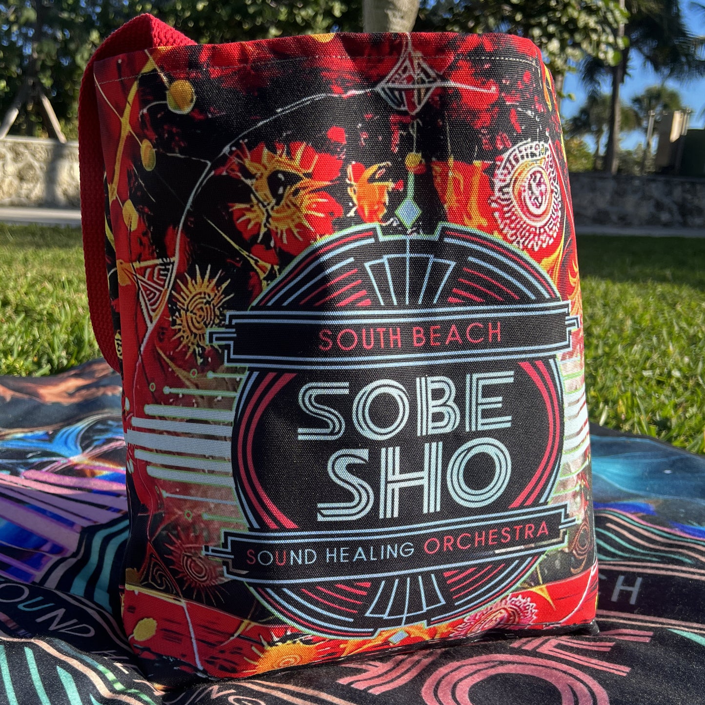 SOBE SHO Retro South Beach Graphic Tote Bag